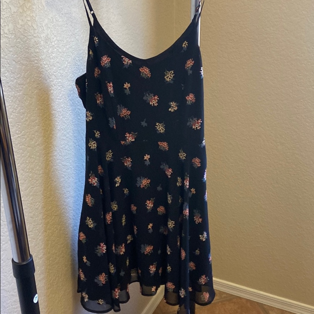 Forever 21 Women’s Black Flower Dress